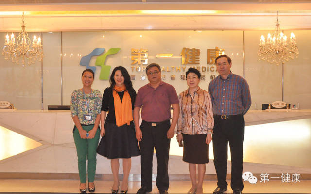 深圳市政协领导张效民副主席视察第一健康