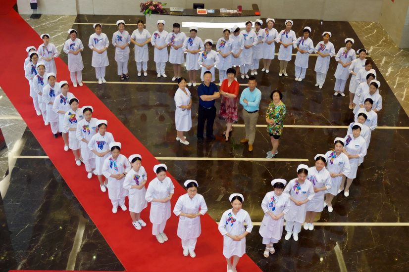 第一健康集团祝5.12护士节快乐