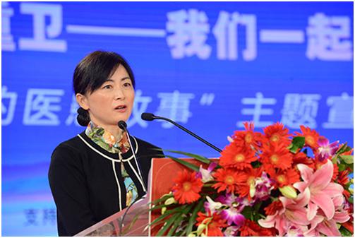 妇产科医生旅途中抢救溺水者：这是救死扶伤的本能